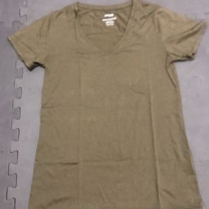Grana v-neck T-shirt NEW